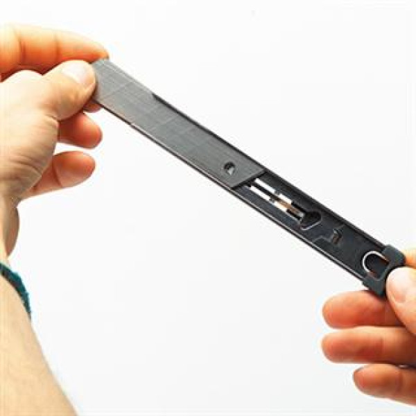  Нож с отлам сегм Pro Touch 25мм AUTO LOAD SNAP-OFF KNIFE  — Инсел